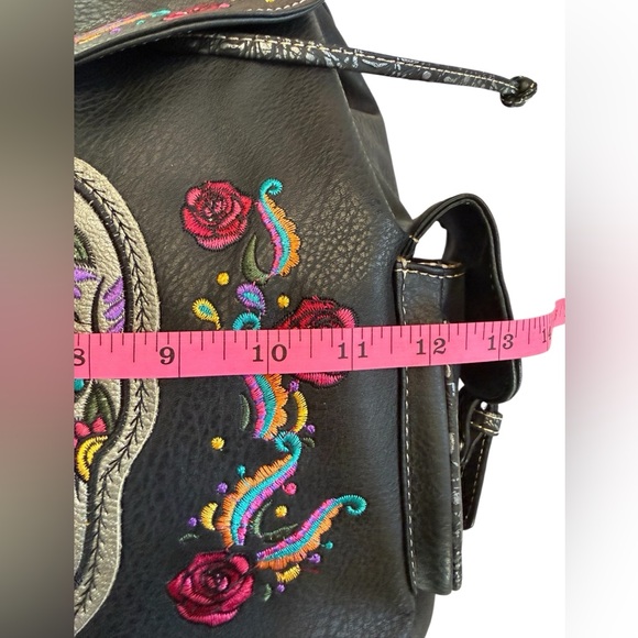 NWT CONCEALED CARRY EMBROIDERED SUGARSKULL BACKPACK IN BLACK VEGAN LEATHER - Picture 8 of 11